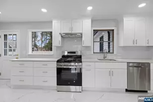 229 Standish Rd, Paramus, NJ 07652 - Photo 12