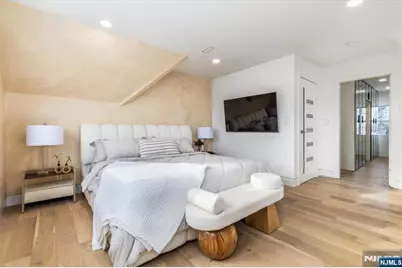 33 Elycroft Parkway, Rutherford, NJ 07070 - Photo 32