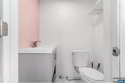 43 Merchant Street 216 #216, Newark, NJ 07105 - Photo 8