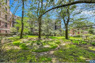 100 E Palisade Avenue A24 #A24, Englewood, NJ 07631 - Photo 20