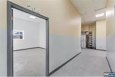 43 Merchant Street 204 #204, Newark, NJ 07105 - Photo 2