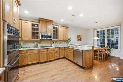8 Woodstone Circle, Millburn, NJ 07078 - Photo 22