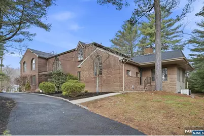 921 Franklin Lake Road, Franklin Lakes, NJ 07417 - Photo 2