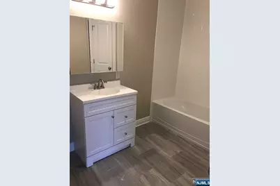 648 Godwin Avenue 3 #3, Midland Park, NJ 07432 - Photo 6