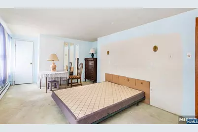 257 Floral, Saddle Brook Township, NJ 07662 - Photo 12