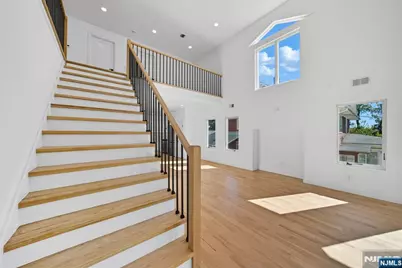 42 Howland Avenue, River Edge, NJ 07661 - Photo 4