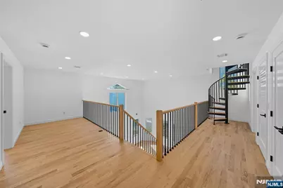42 Howland Avenue, River Edge, NJ 07661 - Photo 14