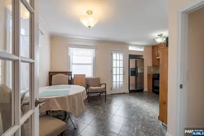 820 Elizabeth, Ridgefield, NJ 07657 - Photo 6