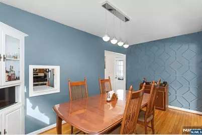 127 Tuella Avenue, Elmwood Park, NJ 07407 - Photo 8