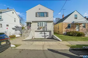 36 Fritz St, Bloomfield, NJ 07003 - Photo 2