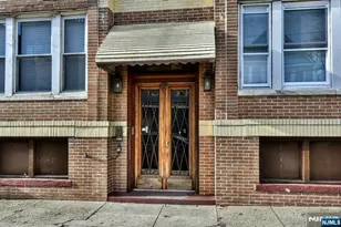 11 1/2 Rutgers Ave 4, Jersey City, NJ 07305 - Photo 2