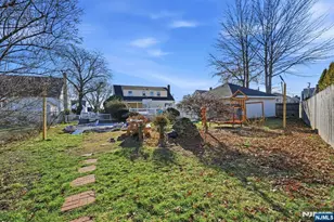 111 10th St, Linden, NJ 07036 - Photo 38