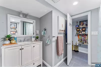 111 10th Street, Linden, NJ 07036 - Photo 18