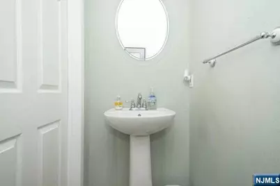 241 Brower Court 241 #241, West New York, NJ 07093 - Photo 8