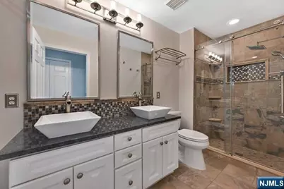 241 Brower Court 241 #241, West New York, NJ 07093 - Photo 16