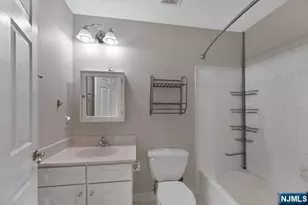 241 Brower Ct 241, West New York, NJ 07093 - Photo 22