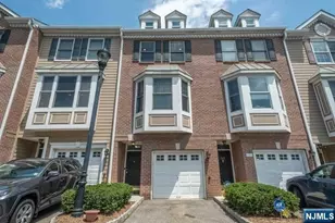 241 Brower Ct 241, West New York, NJ 07093 - Photo 32