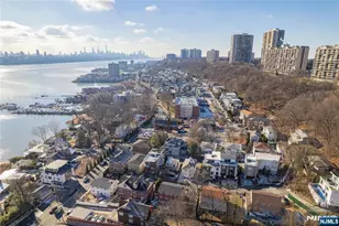 13 Casta Ln 1, Edgewater, NJ 07020 - Photo 18