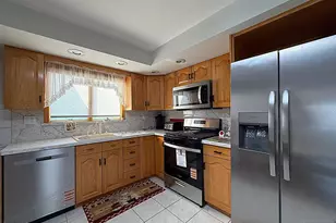 521 Weart Ave, Lyndhurst Township, NJ 07071 - Photo 6