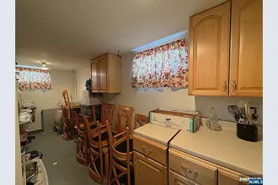 521 Weart Avenue, Lyndhurst Township, NJ 07071 - Photo 26