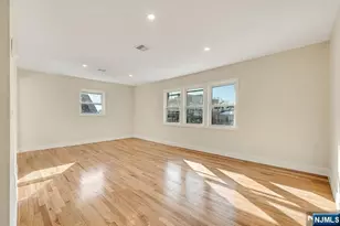 13 Casta Ln 2, Edgewater, NJ 07020 - Photo 14