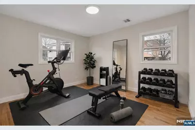 13 Casta Lane 2 #2, Edgewater, NJ 07020 - Photo 4