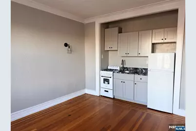 17 Elwood Place 404 #404, Newark, NJ 07104 - Photo 12