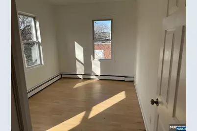 293 W Palisade Avenue, Englewood, NJ 07631 - Photo 6