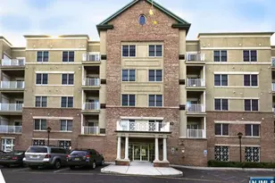 1114 Windsor Park Ct, Englewood, NJ 07631 - Photo 4