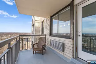 307 Prospect Ave 17D, Hackensack, NJ 07601 - Photo 12