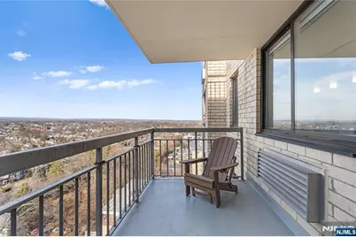 307 Prospect Avenue 17D #17D, Hackensack, NJ 07601 - Photo 14