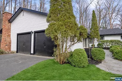 7 Winding Way, Belvidere, NJ 07823 - Photo 2