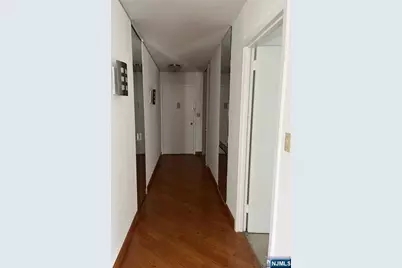 200 Grand Cove Way 2A #2A, Edgewater, NJ 07020 - Photo 12