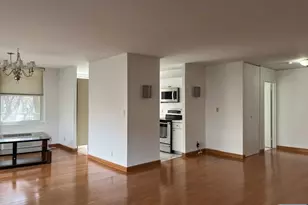 200 Grand Cove Way 2A, Edgewater, NJ 07020 - Photo 4