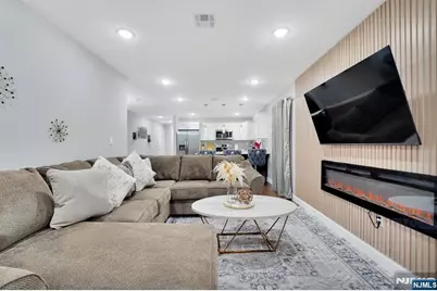 225 9th Street 2 #2, Newark, NJ 07103 - Photo 4