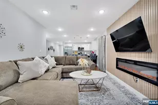 225 9th Street 2, Newark, NJ 07103 - Photo 4