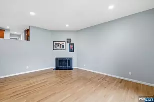 117 Sunset Key 117, Secaucus, NJ 07094 - Photo 10