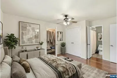 117 Sunset Key 117 #117, Secaucus, NJ 07094 - Photo 4