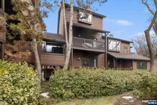 117 Sunset Key 117, Secaucus, NJ 07094 - Photo 16