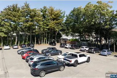 26-07 Broadway 16C #16C, Fair Lawn, NJ 07410 - Photo 2