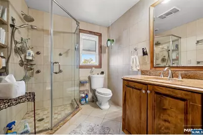 21 Kipp Avenue, Lodi, NJ 07644 - Photo 24