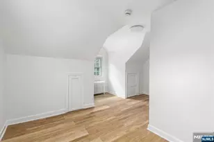 213 Oratam Terrace, Leonia, NJ 07605 - Photo 20