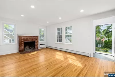 213 Oratam Terrace, Leonia, NJ 07605 - Photo 4