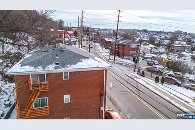 601 Fairview Avenue, Fairview, NJ 07022 - Photo 4