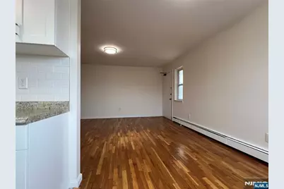 87 W Central Boulevard 2 #2, Palisades Park, NJ 07650 - Photo 14