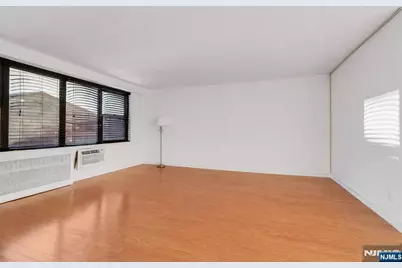 500 Central Avenue 207 #207, Union City, NJ 07087 - Photo 2