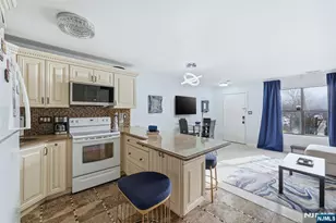 77 Liberty Street 17, Little Ferry, NJ 07643 - Photo 4