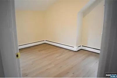 149 E 9th Street, Clifton, NJ 07011 - Photo 4