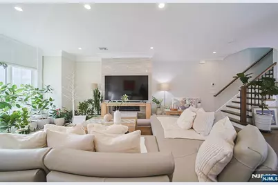 269 9th Street C #C, Palisades Park, NJ 07650 - Photo 8