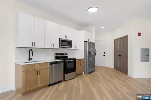 89 Mary Street 505, Paterson, NJ 07503 - Photo 4